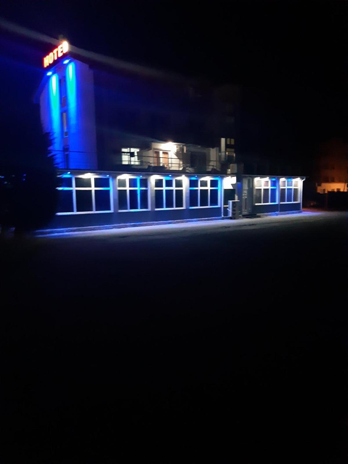 Hotel Ariston ストルガ エクステリア 写真